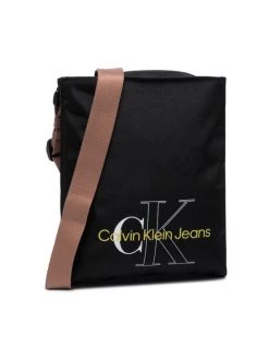 Calvin Klein Jeans Sacoche Sport Essentials Flatpack S Tt K50K508887 Noir -France Sacs banane et sacoches hommes Soldes Boutique calvin klein jeans sacoche sport essentials flatpack s tt k50k508887 noir 1