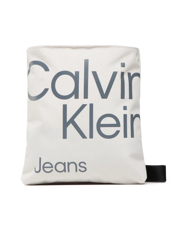 Calvin Klein Jeans Sacoche Sport Essentials Flatpack18 Aop K50K509825 Beige 3 Calvin Klein Jeans Sacoche Sport Essentials Flatpack18 Aop K50K509825 Beige