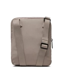 Calvin Klein Jeans Sacoche Sport Essentials Reporter18 Cb K50K509829 Beige -France Sacs banane et sacoches hommes Soldes Boutique calvin klein jeans sacoche sport essentials reporter18 cb k50k509829 beige 3