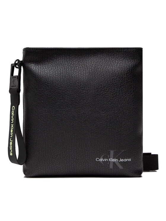 Calvin Klein Jeans Sacoche Tagged Flatpack 18 K50K509287 Noir 3 Calvin Klein Jeans Sacoche Tagged Flatpack 18 K50K509287 Noir