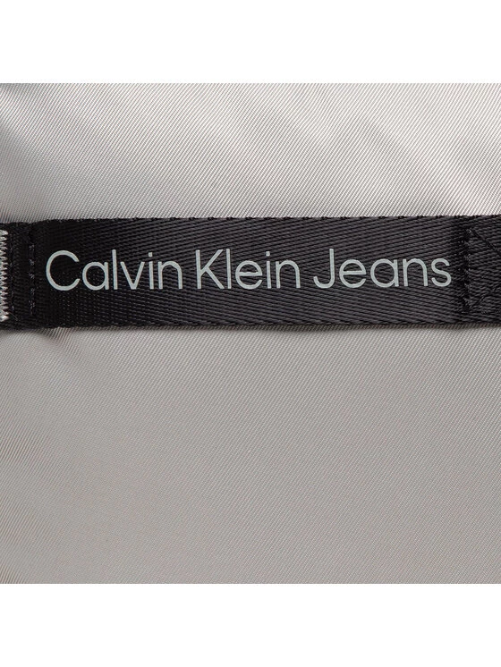 Calvin Klein Jeans Sacoche Urban Explorer Reporter 18 K50K509817 Gris 4 Calvin Klein Jeans Sacoche Urban Explorer Reporter 18 K50K509817 Gris – Image 2