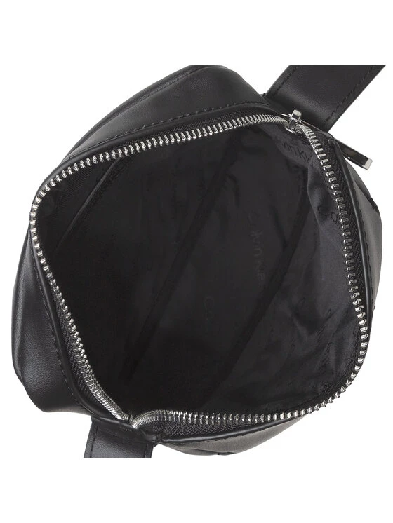 Calvin Klein Sacoche Boxed Reporter S K50K507799 Noir 8 Calvin Klein Sacoche Boxed Reporter S K50K507799 Noir – Image 6