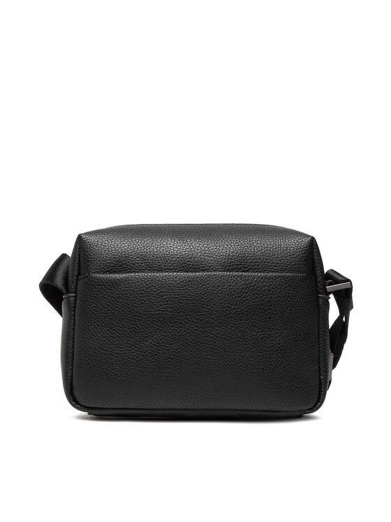 Calvin Klein Sacoche Ck Must Mono Block Camera Bag K50K509580 Noir 6 Calvin Klein Sacoche Ck Must Mono Block Camera Bag K50K509580 Noir – Image 4