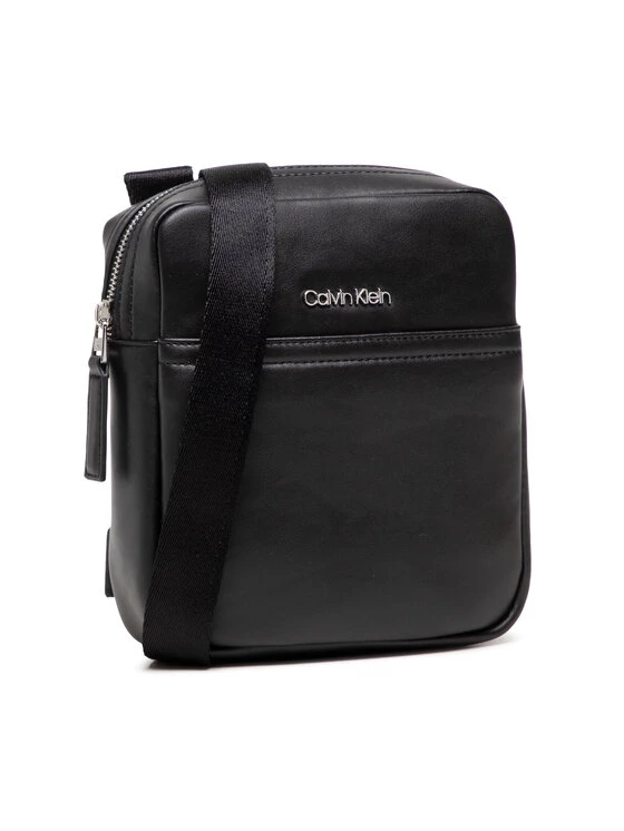 Calvin Klein Sacoche Utility Napa Conv Reporter S K50K509228 Noir 4 Calvin Klein Sacoche Utility Napa Conv Reporter S K50K509228 Noir – Image 2