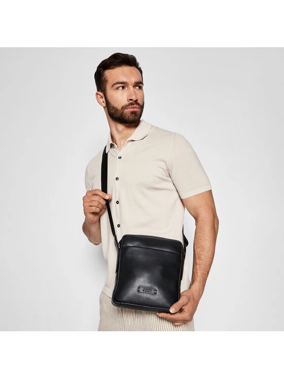 JOOP! Sacoche Vetra 4140004074 Noir 7 JOOP! Sacoche Vetra 4140004074 Noir – Image 6