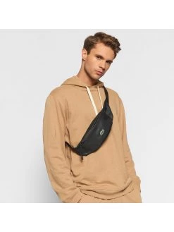 Lacoste Sac banane Waistbag NH3317LV Noir 12 Lacoste Sac banane Waistbag NH3317LV Noir -France Sacs banane et sacoches hommes Soldes Boutique lacoste sac banane waistbag nh3317lv noir 5