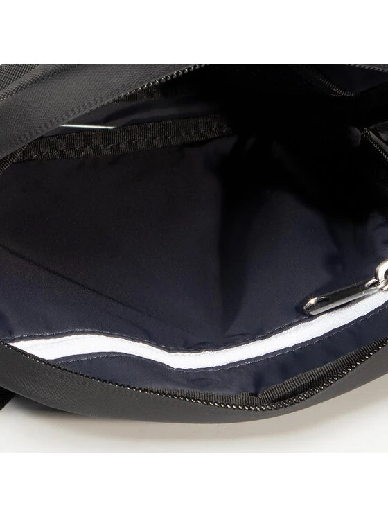 Lacoste Sacoche NH3307LV Noir 6 Lacoste Sacoche NH3307LV Noir – Image 4